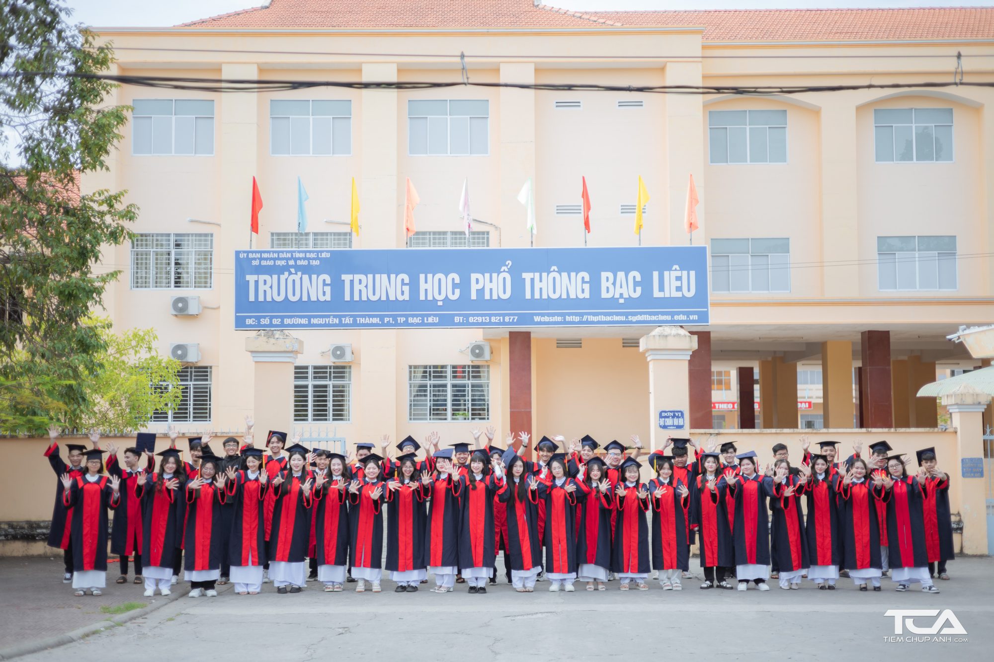 ảnh học sinh chụp kỷ yếu