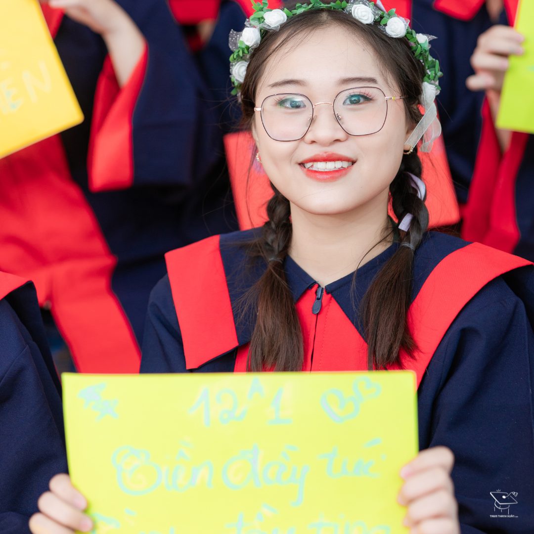 chụp ảnh kỷ yếu một mình