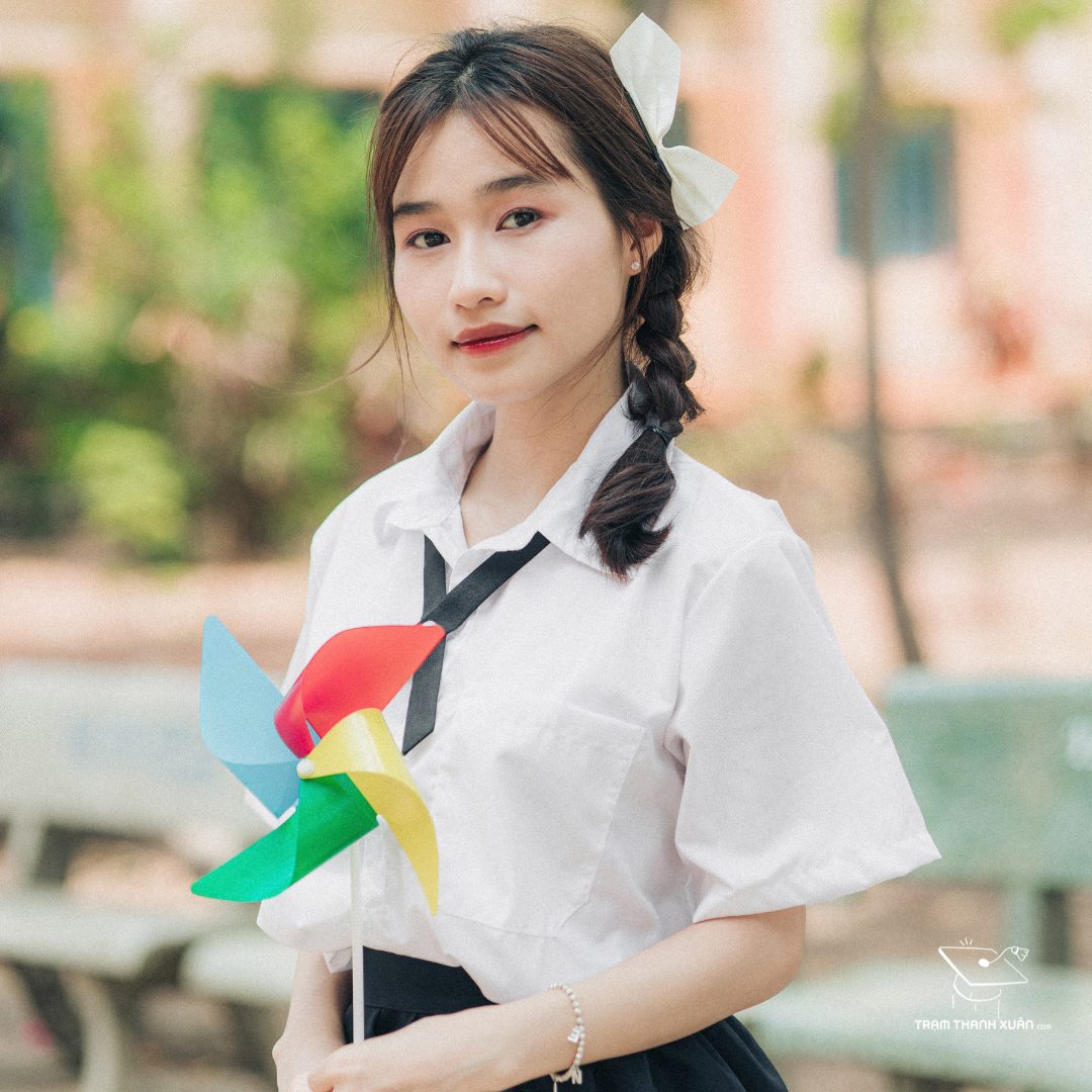 giá thuê thợ chụp ảnh kỷ yếu
