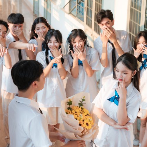 chụp ảnh áo cử nhân