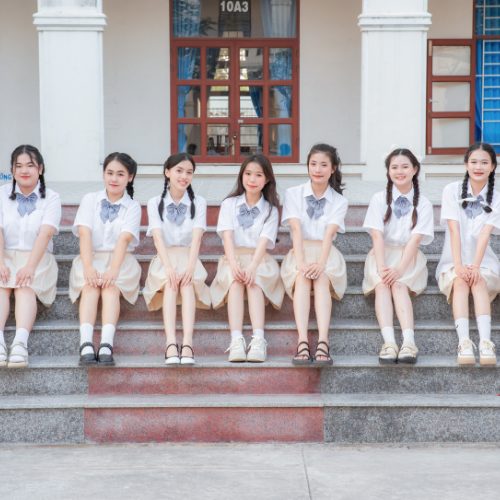 Bảng giá chi phí chụp ảnh kỷ yếu hết bao nhiêu tiền
