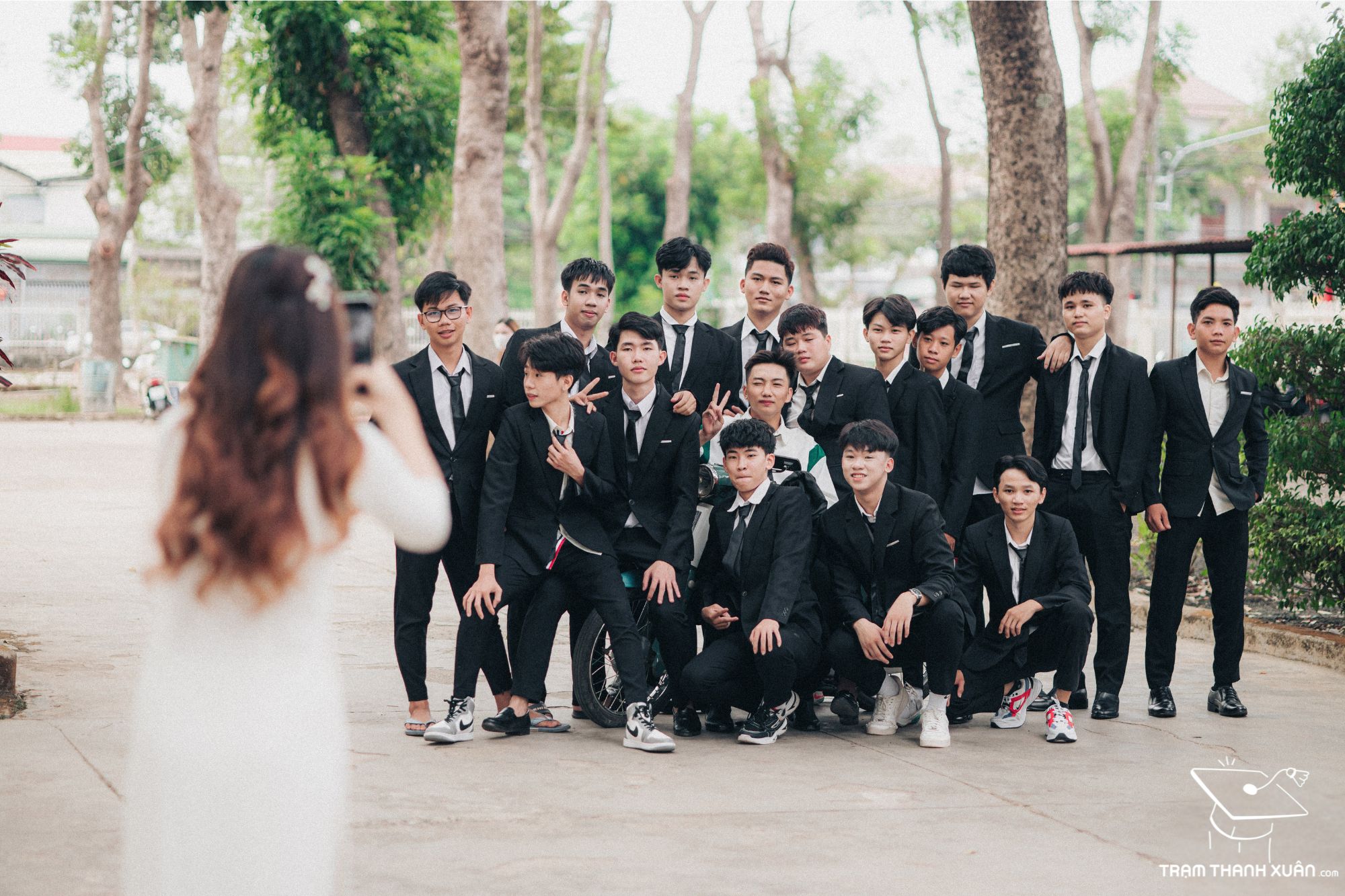 cho thuê áo vest áo dài áo cử nhân