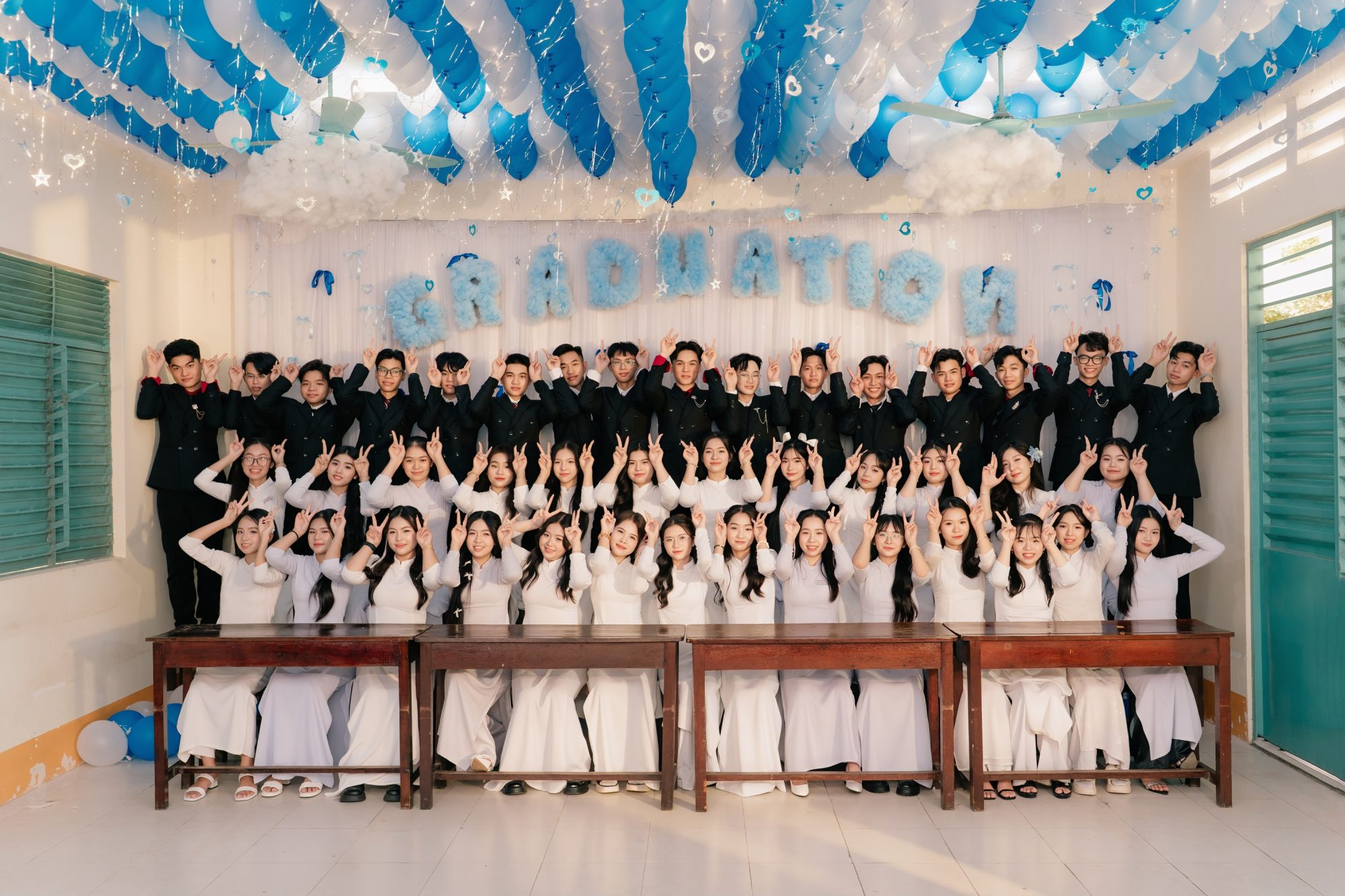 kiểu tóc kỷ yếu đẹp