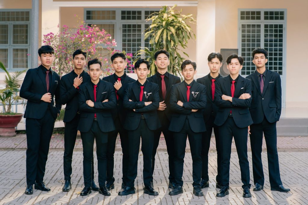 phối đồ chụp kỷ yếu cho nam