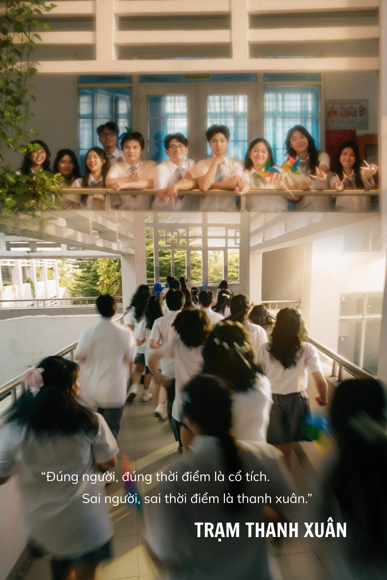 tạo dáng chụp kỷ yếu nữ